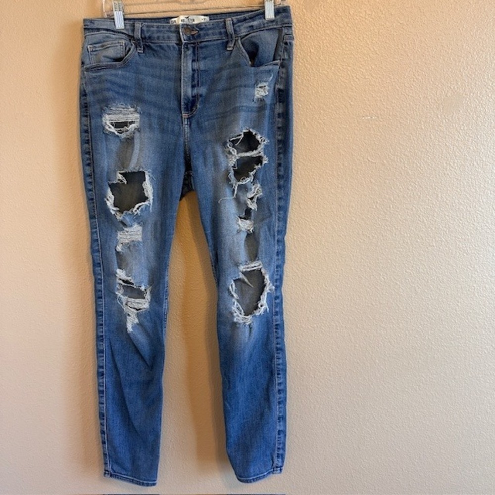 Hollister Curvy High Rise Super Skinny Soft Stretch Distressed Jeans 13R 30